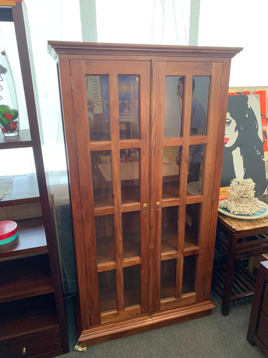 Display Cabinet Range 2 Glass Door 4 Shelf Solid Wood TEK168 DC 200 PN ( Mahogany / Light Pecan Colour)