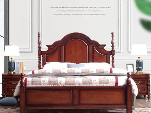 Mateo Boston Hilton Bed  with carvings( Mahogany Colour )
